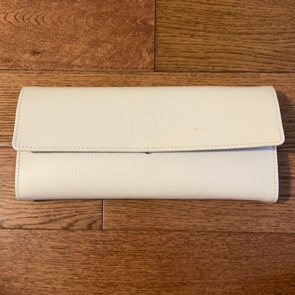 Pandora travel kit